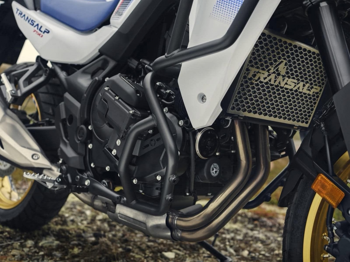 can canh honda transalp 2026 vua ra mat gia gan 300 trieu dong hinh anh 4