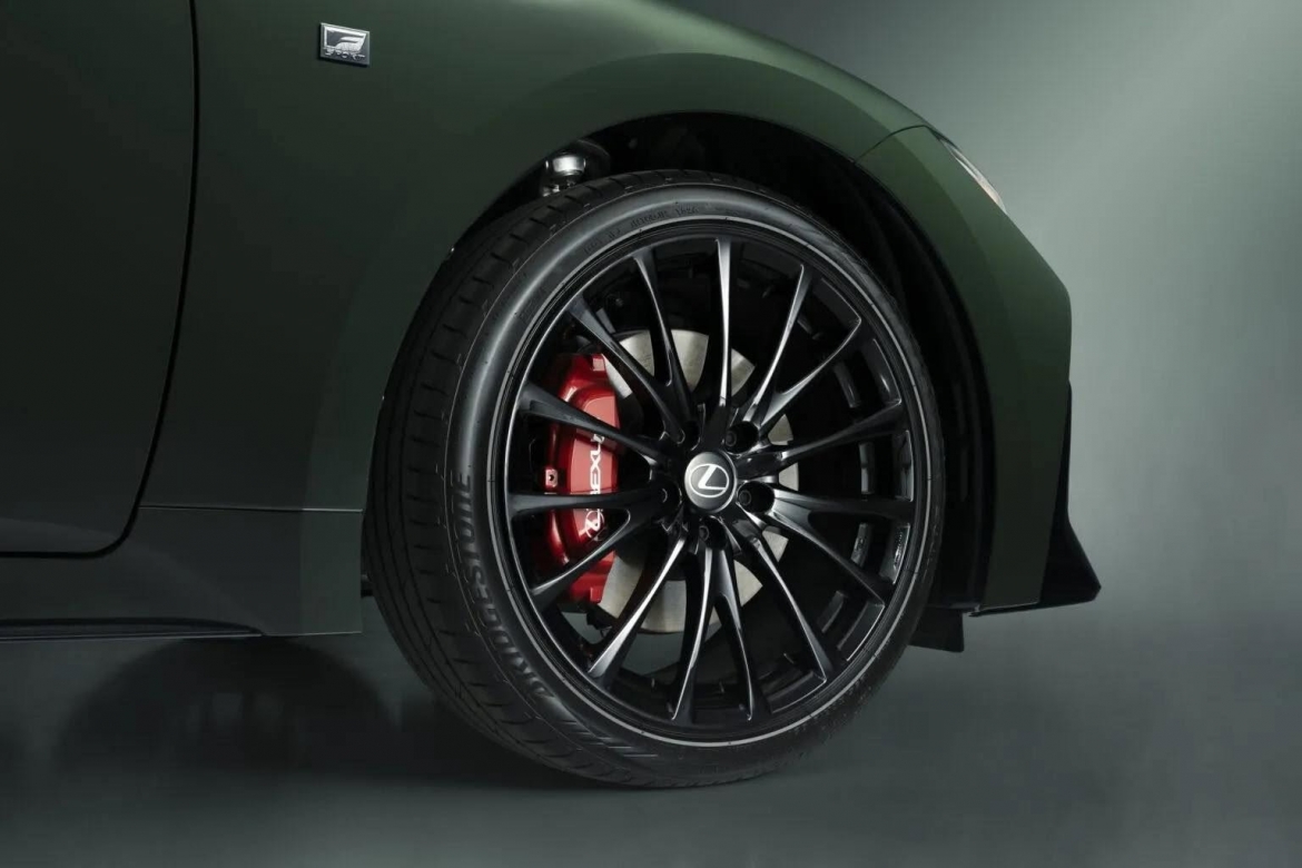 chi tiet lexus is 2027 phien ban dac biet chi san xuat 350 xe hinh anh 2
