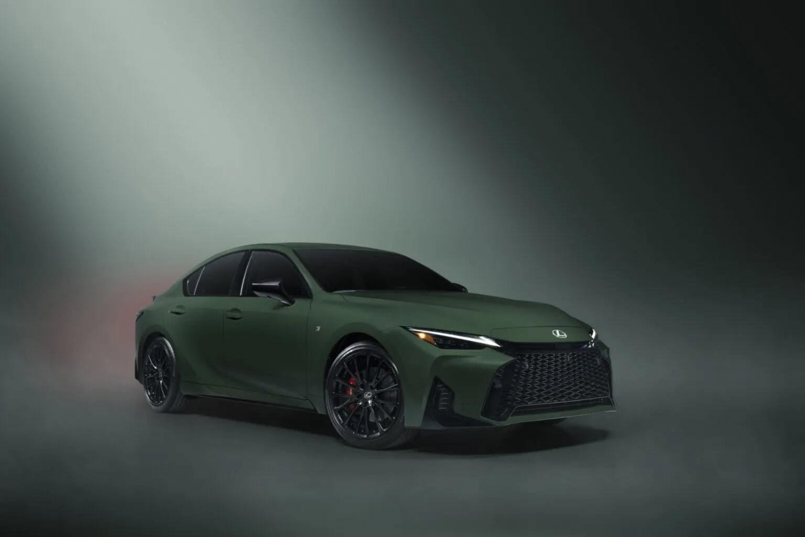 chi tiet lexus is 2027 phien ban dac biet chi san xuat 350 xe hinh anh 1