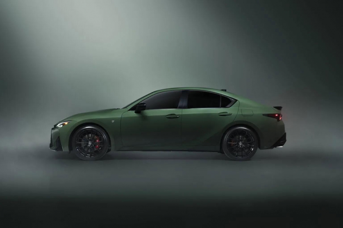chi tiet lexus is 2027 phien ban dac biet chi san xuat 350 xe hinh anh 4