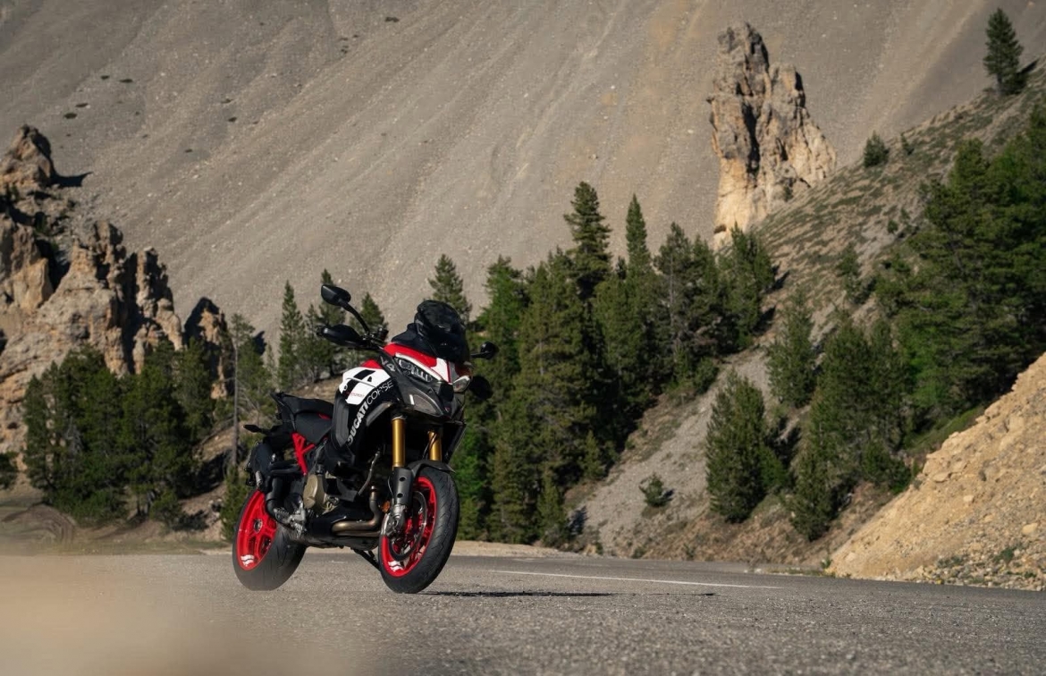 chi tiet ducati multistrada v4 pikes peak 2027 mang phong cach motogp hinh anh 4