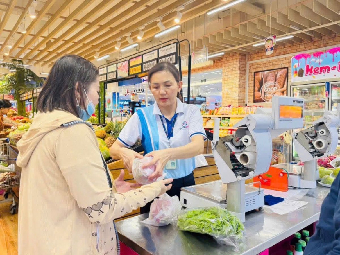 mung tuu truong - don trung thu saigon co.op tiep tuc qua tang tren toan quoc hinh anh 2