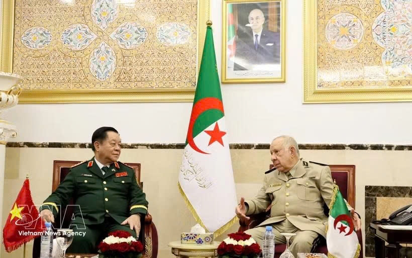 vietnam, algeria seek stronger defence cooperation picture 1