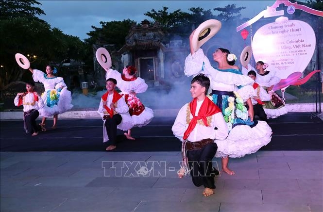 art exchange program in hoi an strengthens vietnam-colombia friendship picture 1