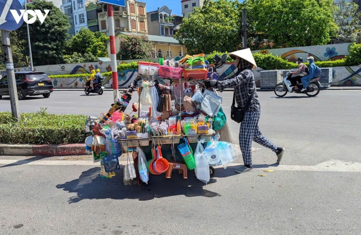 thoi tiet ngay 2 9 mien bac nang nong, tay nguyen va nam bo mua dong hinh anh 1