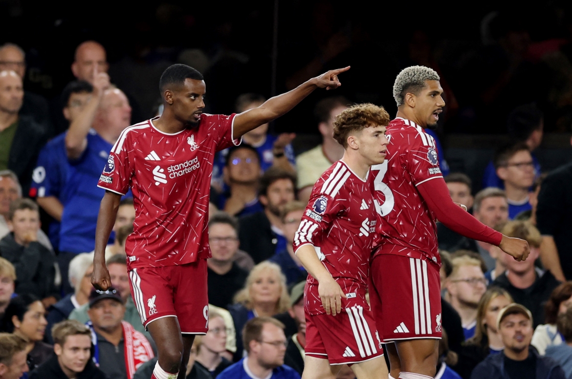 bang xep hang ngoai hang anh moi nhat liverpool ham nong duong dua vo dich hinh anh 1