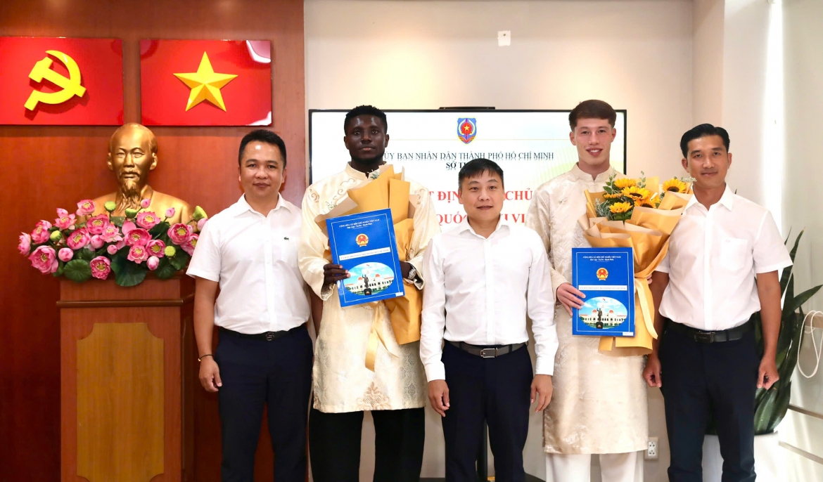 bong da viet nam co them 2 cau thu moi nhap tich thanh cong hinh anh 1