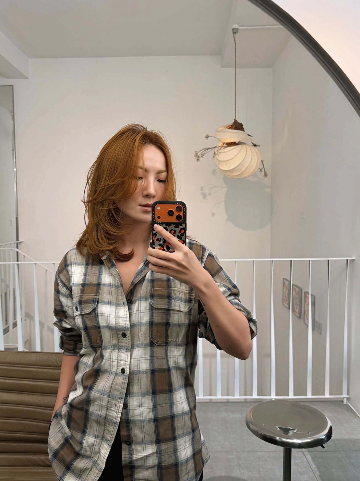 sao viet 16-9 hoa minzy va mc khanh vy cung vinh du nhan cong viec moi hinh anh 12
