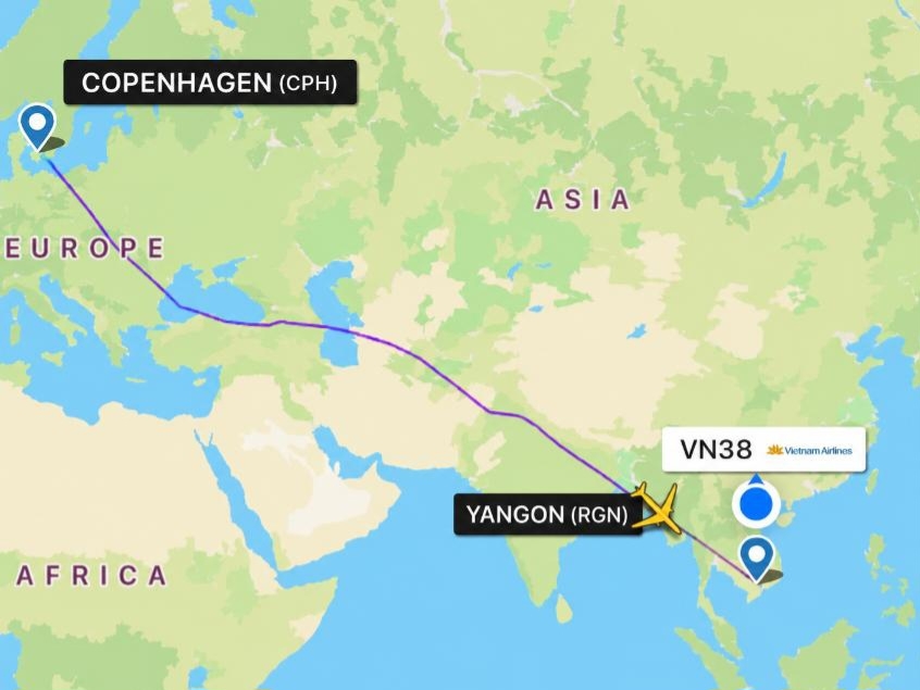 vietnam airlines chuyen huong ha canh tai myanmar cap cuu san phu sinh con hinh anh 1