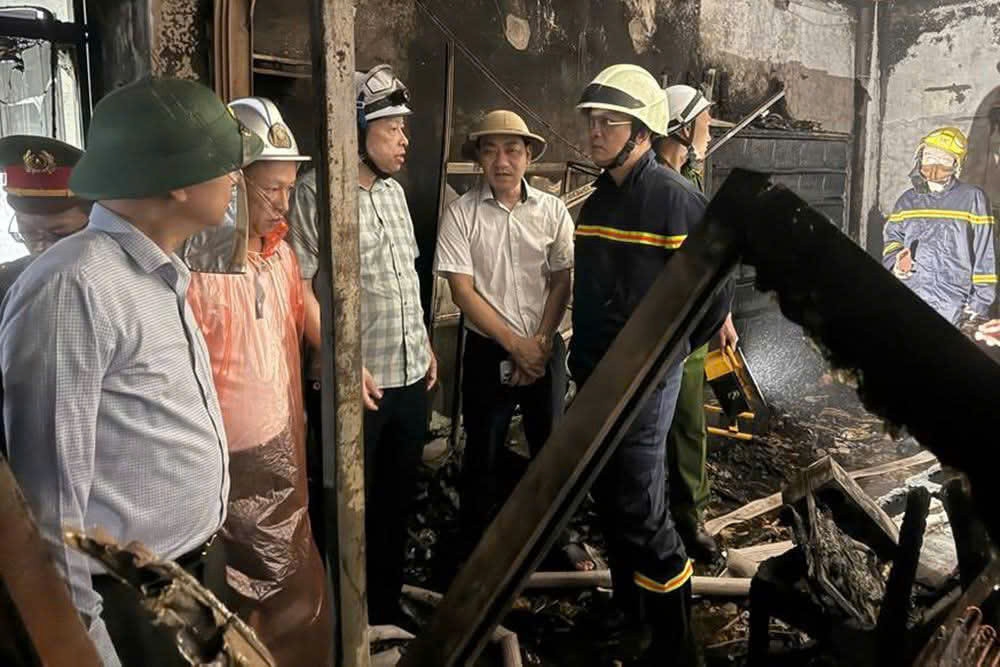 chu tich ha noi yeu cau khan truong khac phuc hau qua vu chay tai tay ho hinh anh 1