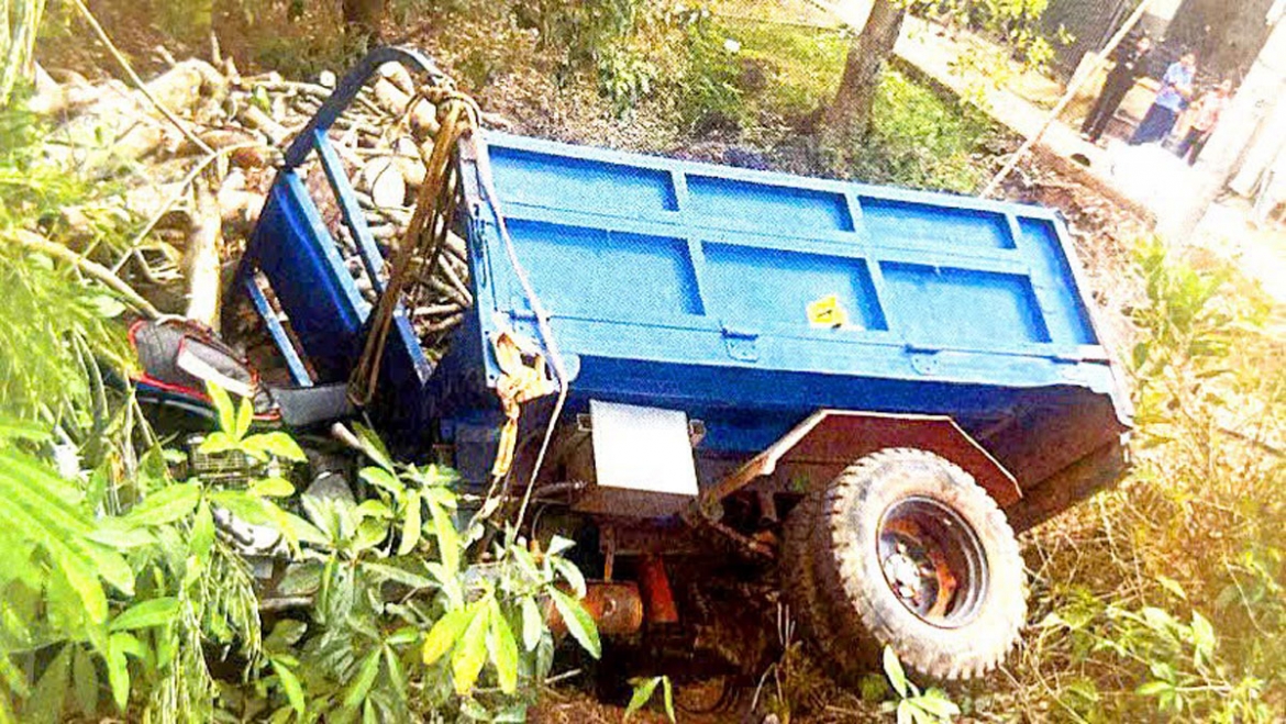 Khởi tố tài xế không bằng lái, điều khiển xe ba bánh lật khiến 1 người tử vong