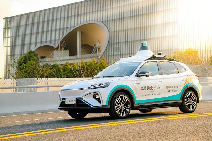 robotaxi roi duong thu cong nghe van can van hanh bang niem tin hinh anh 2