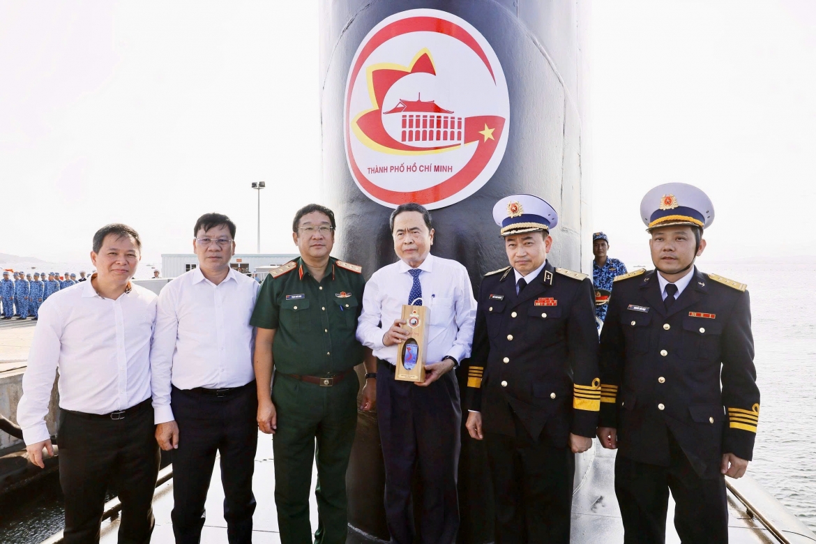 chu tich quoc hoi lam viec voi quan chung hai quan va khao sat lu doan tau ngam 189 hinh anh 7