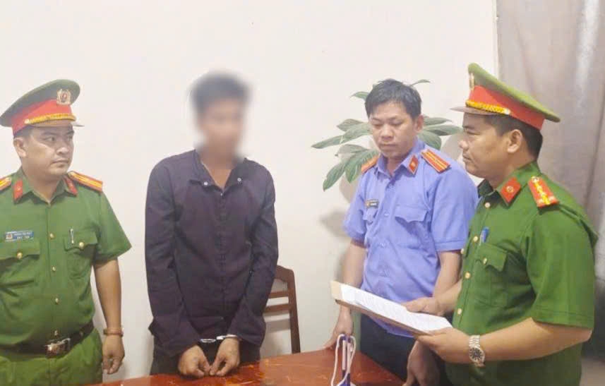 cong an phat hien nhom nam nu tu tap su dung ma tuy da hinh anh 1