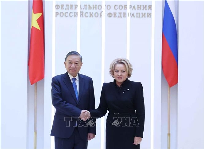 tong bi thu, chu tich nuoc to lam hoi kien chu tich hoi dong lien bang nga v. matvienko hinh anh 1