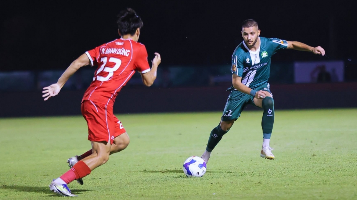 4 cau thu bi treo gio o vong 2 v-league 2026 27 hinh anh 1