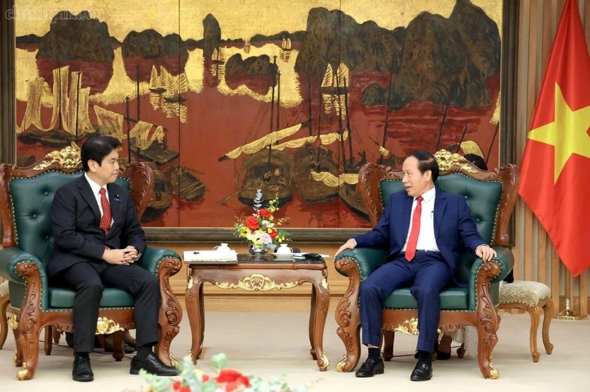 deputy-prime-minister-le-tien-chau-meets-with-japanese-minister-of-education-culture-sports-science-and-technology-matsumoto-yohei-photo-2.jpg