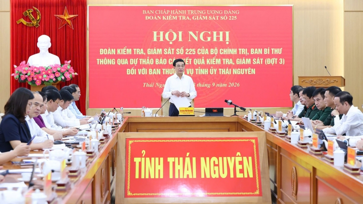 thai nguyen tap trung xay dung doi ngu can bo dap ung yeu cau moi hinh anh 1