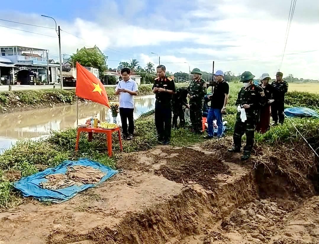 tu ky uc tuoi 11, tim thay hai cot liet si sau 53 nam va manh nhua chu anh luan hinh anh 4