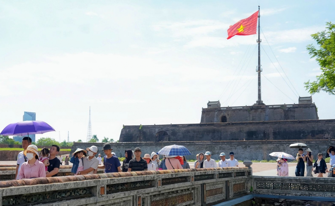 tap nap khach tham quan Dai noi hue dip nghi le 2 9 hinh anh 4