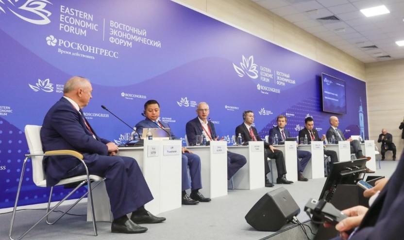 vietnam outlines five key orientations for russia-asean cooperation at eef picture 1
