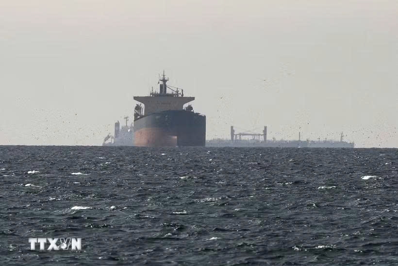 iran tan cong tau my gan eo bien hormuz hinh anh 1