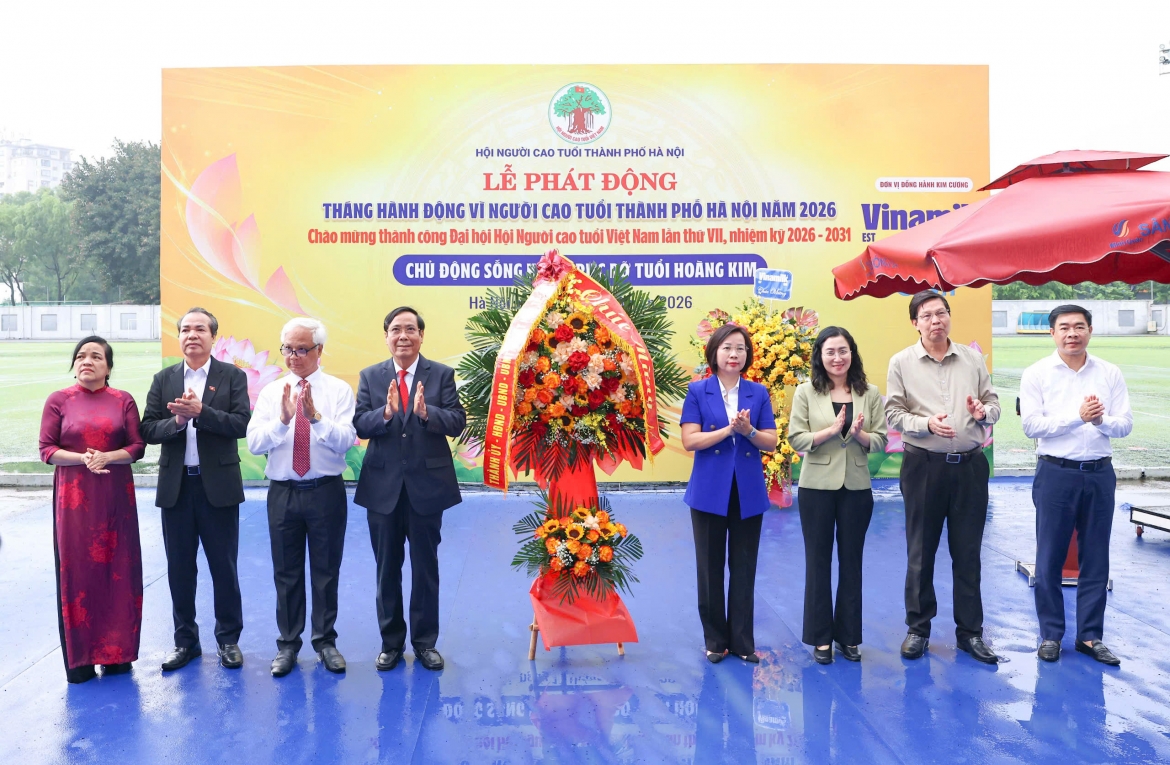 hon 2000 nguoi cao tuoi dong dien dan vu chu dong song khoe, ruc ro tuoi hoang kim hinh anh 5