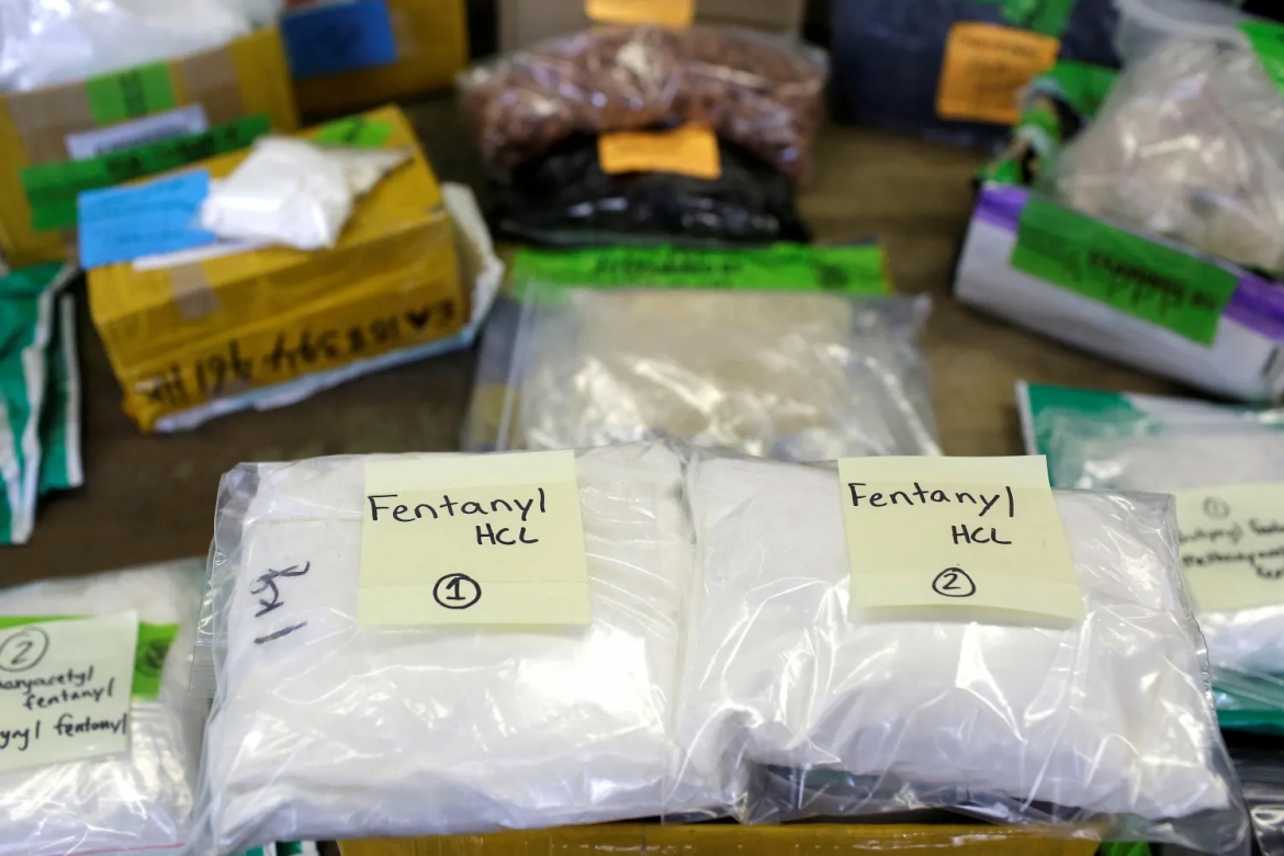 trung quoc ban hanh huong dan moi ve xu ly toi pham lien quan fentanyl hinh anh 1