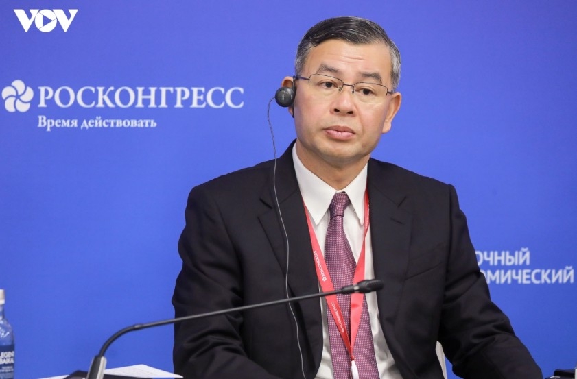 vietnam outlines five key orientations for russia-asean cooperation at eef picture 2