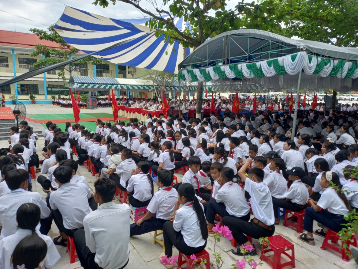 khanh hoa no luc tao co hoi hoc tap cho hoc sinh vung kho khan hinh anh 4