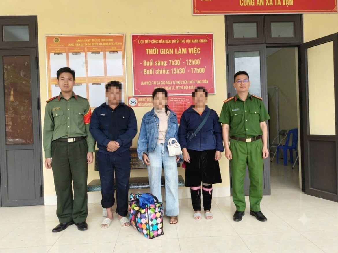 lao cai kip thoi tim kiem, dua thieu nu bi du do qua dien thoai ve voi gia dinh hinh anh 1