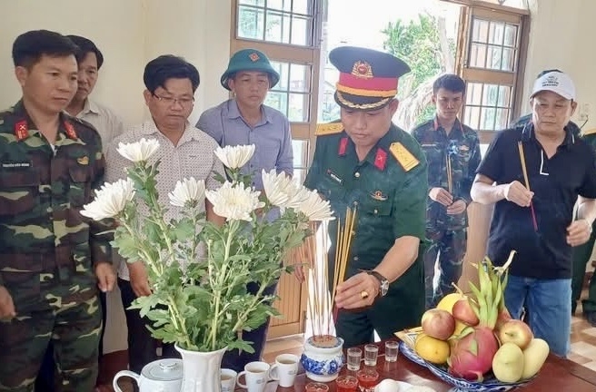tu ky uc tuoi 11, tim thay hai cot liet si sau 53 nam va manh nhua chu anh luan hinh anh 5