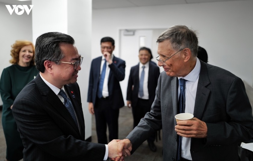 columbia university experts hail vietnam s dynamic development as major advantage picture 1