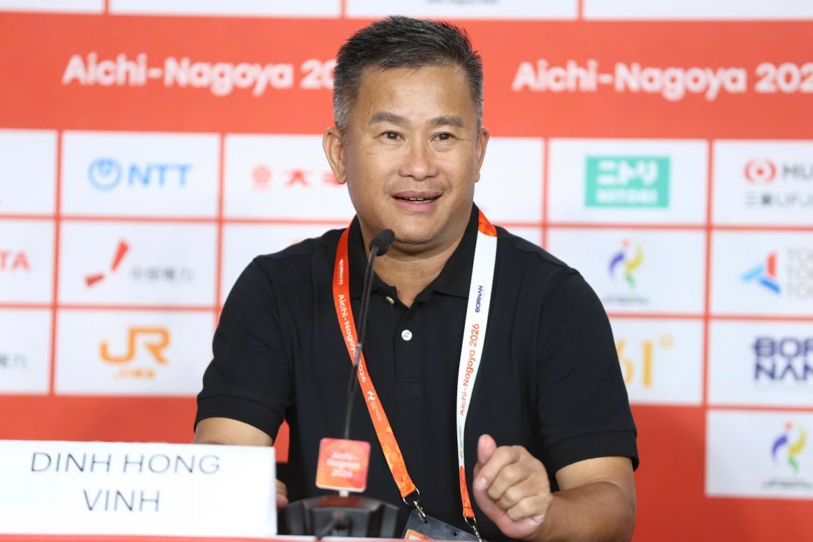 hlv Dinh hong vinh noi gi khi u23 viet nam vao tu ket asiad 2026 hinh anh 1