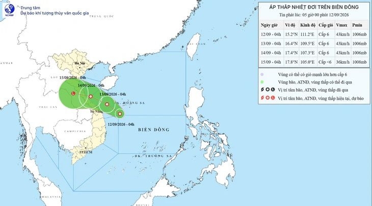 Áp thấp nhiệt đới mạnh lên, miền Trung đối mặt nguy cơ mưa lũ