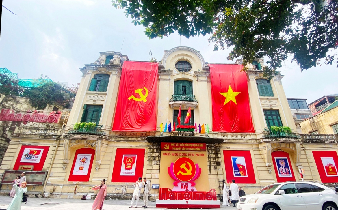 nguoi dan ban khoan ve de xuat xay khach san tai khu vuc goc ho hoan kiem hinh anh 3