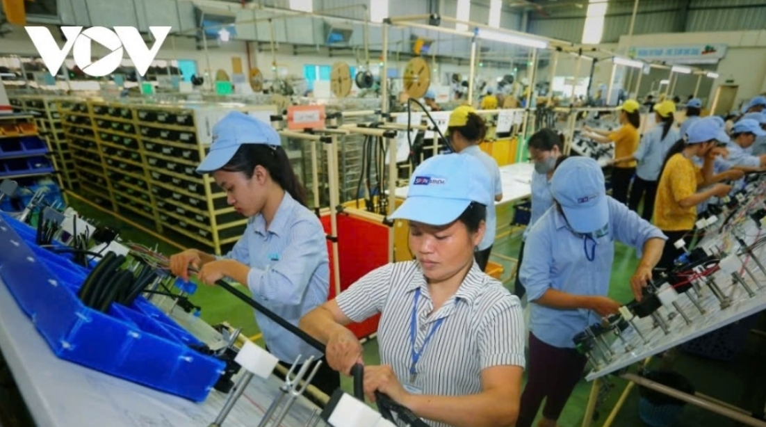 Quy định mới về tuyển dụng lao động Việt Nam làm việc cho tổ chức nước ngoài