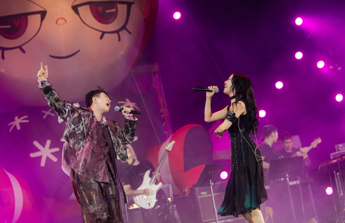hang ngan khan gia chay cung boc fest 2026 tai nha may xe lua gia lam hinh anh 2