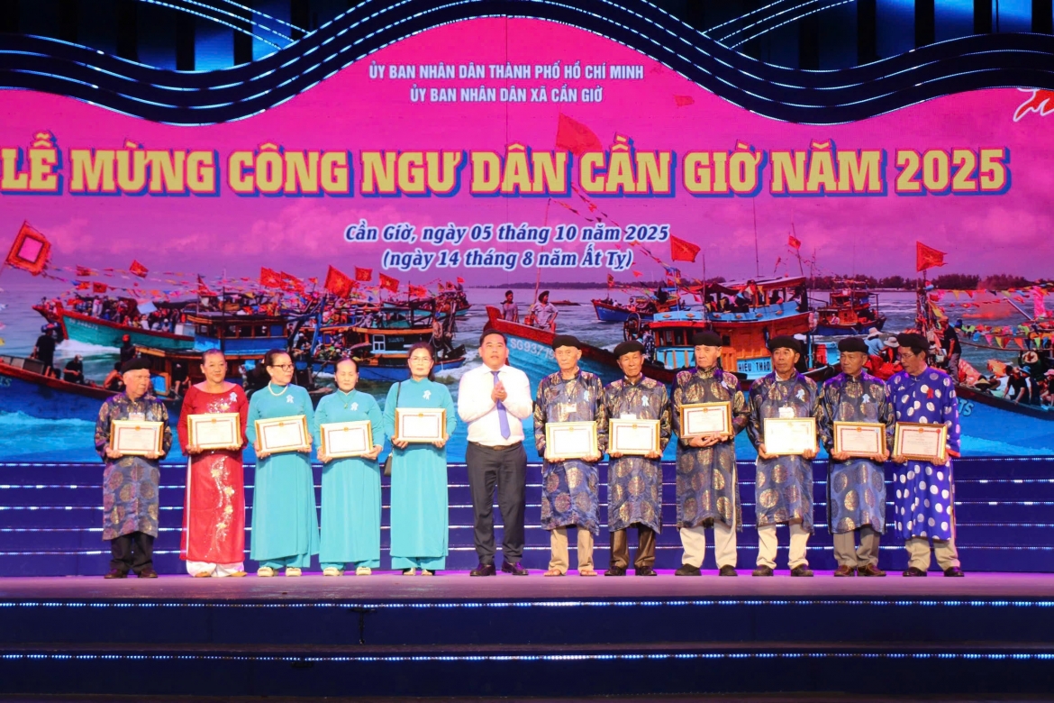 le hoi nghinh Ong can gio doi ten thanh le hoi nghinh Ong tp.hcm hinh anh 2