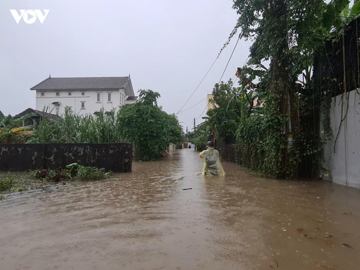 Thời tiết ngày 25/9: Miền Trung, Tây Nguyên và Nam Bộ mưa lớn