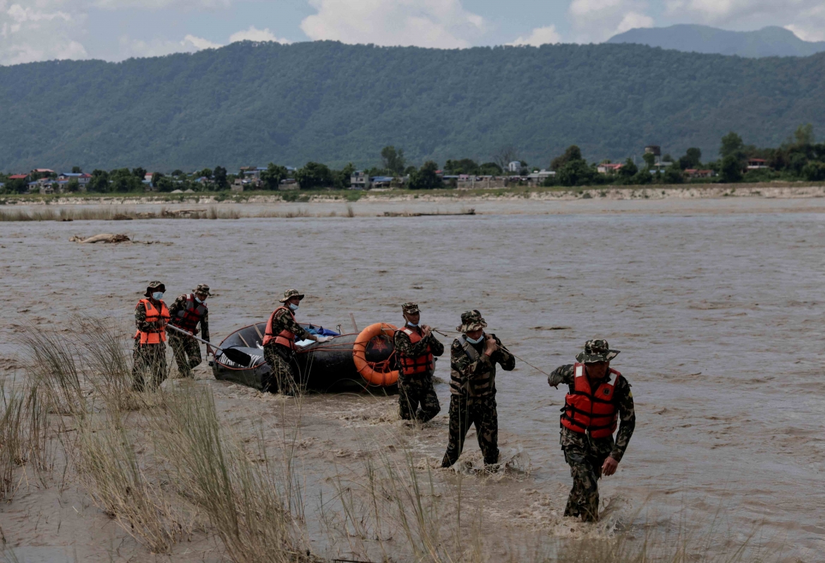 nhat ban cam ket ho tro nepal khac phuc hau qua lu quet hinh anh 1