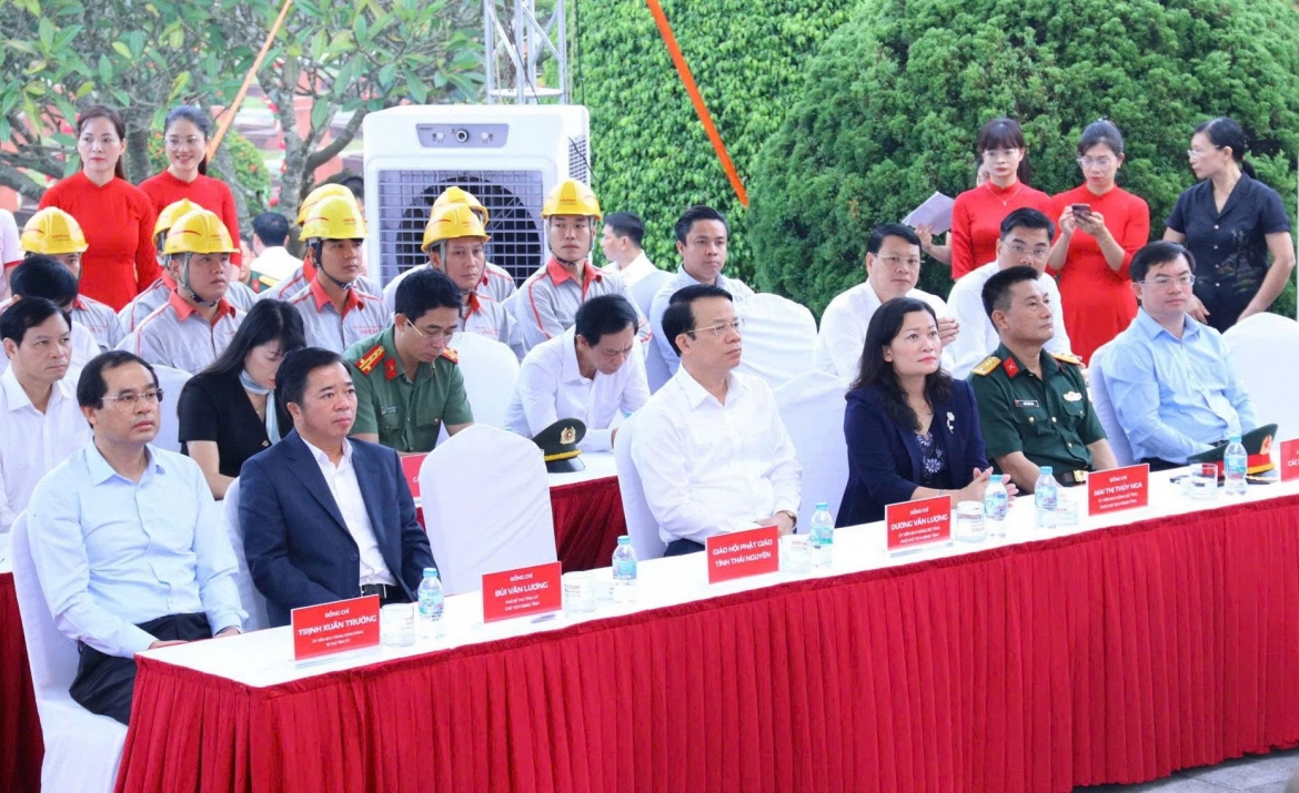 thai nguyen tu bo nghia trang liet si doc lim hinh anh 2