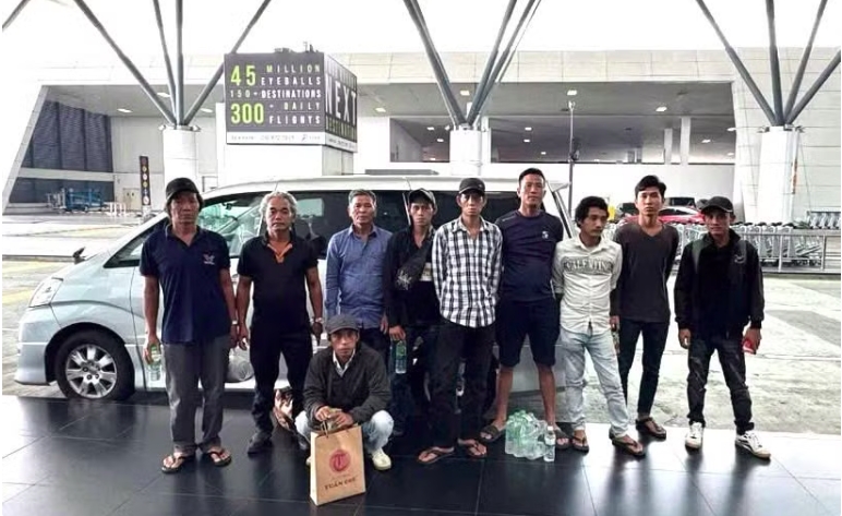 giai cuu 10 ngu dan viet nam tai malaysia canh bao bay viec nhe, luong cao hinh anh 1