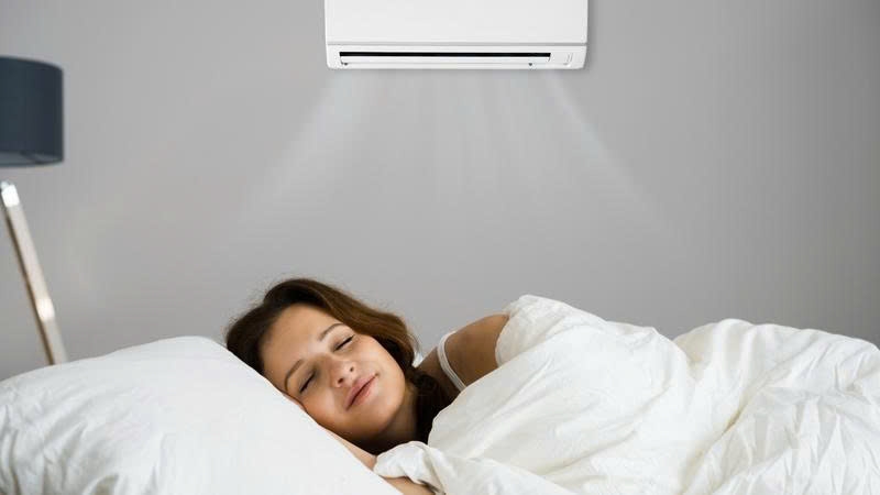 Ngủ điều hòa mỗi đêm, làn da có đang lão hóa nhanh hơn?