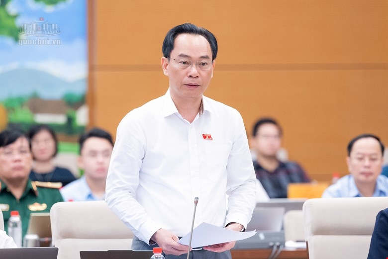 bo truong hoang minh son giai trinh ly do thieu sach giao khoa hinh anh 1