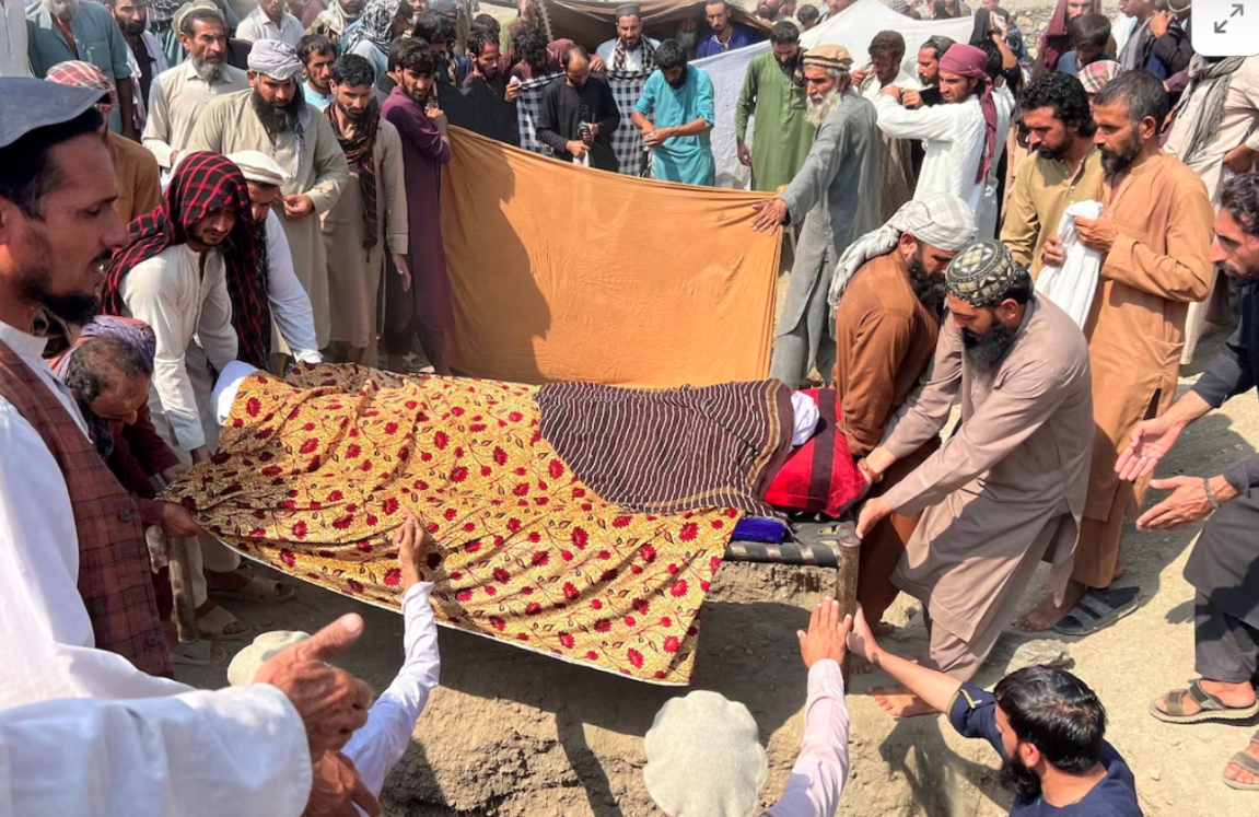 Pakistan không kích 10 cứ điểm ở Afghanistan sau các vụ UAV xâm nhập