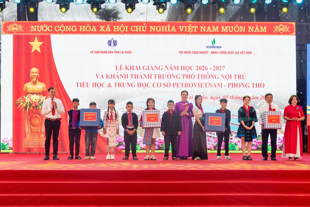 khanh thanh truong pho thong noi tru th thcs petrovietnam - phong tho lai chau hinh anh 13