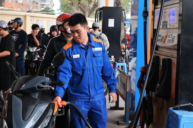 petrol price rises put pressure on inflation, production costs picture 1