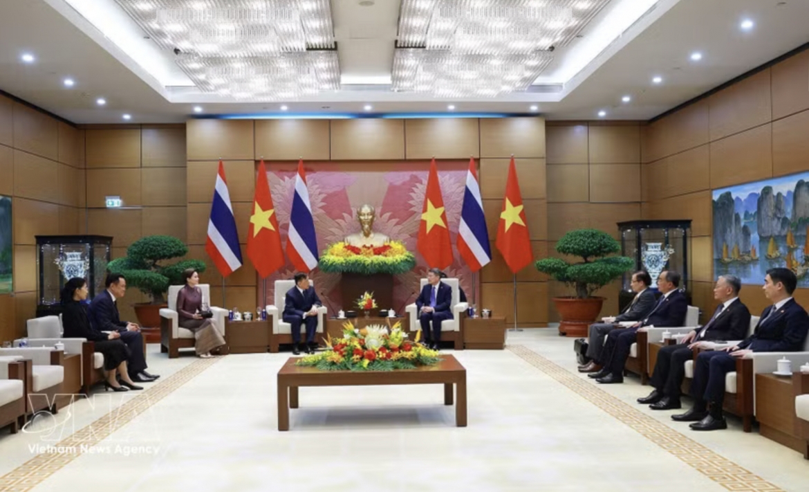 vietnam, thailand have ample room to complement and develop together pm picture 1