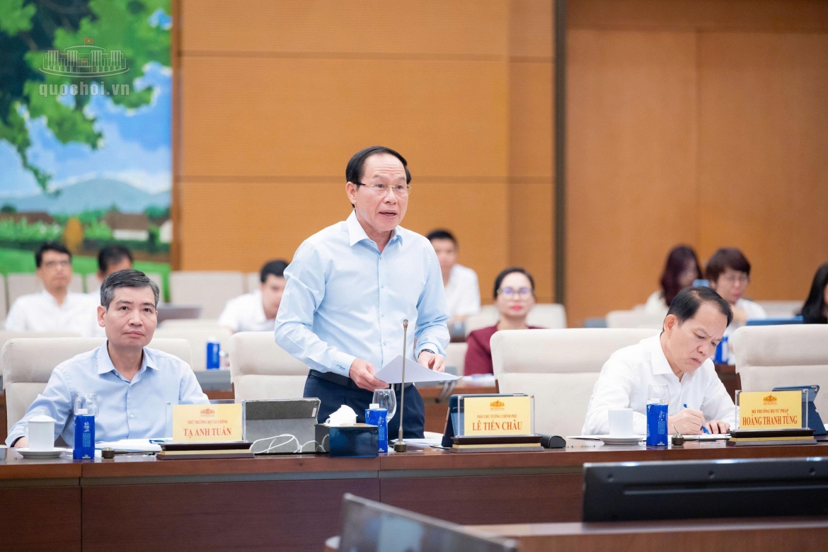 chu tich quoc hoi chuyen manh tu lam nhieu luat sang lam tot, kien tao phat trien hinh anh 3